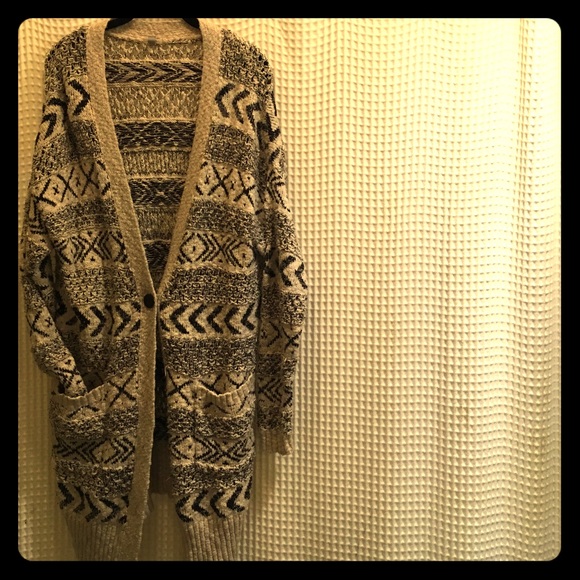 Ecote // Urban Outfitters Sweater Aztec Cardigan