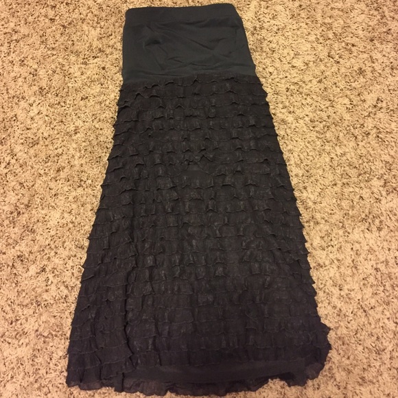 Limited gray cocktail dress, strapless, ruffles