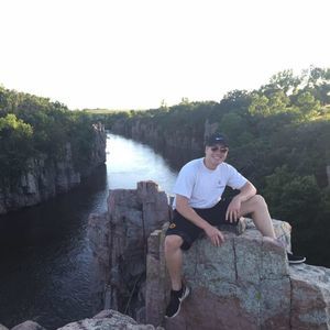 Meet your Posher, Derek