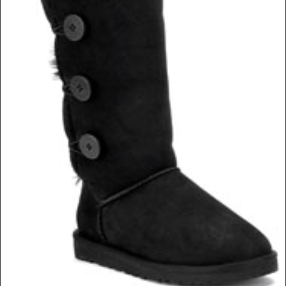 Ugg bailey button triplet black