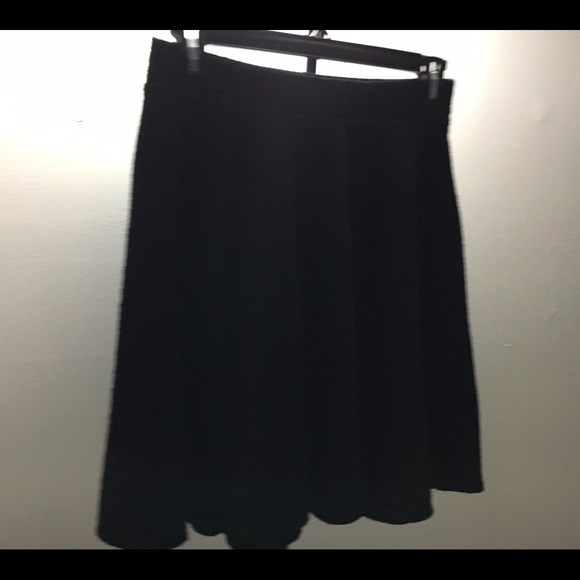 LAUREN CONRAD SKATER SKIRT