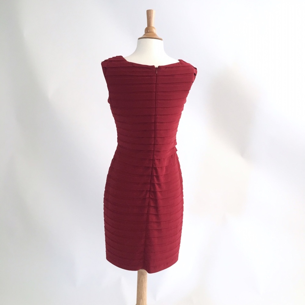 ADRIANNA PAPELL 🍂 Layered Sheath 🍂 - Picture 4 of 7