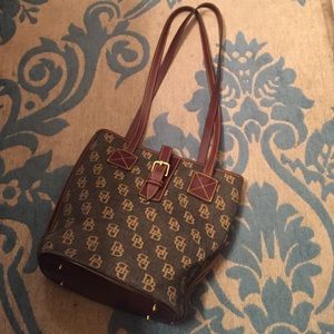 Douney & Bourke shoulder handbag