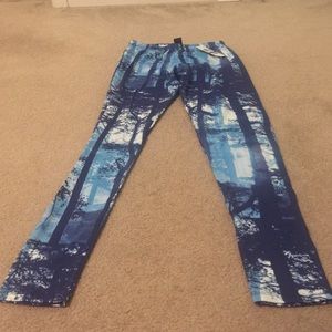 Forest Leggings. NEVER WORN.