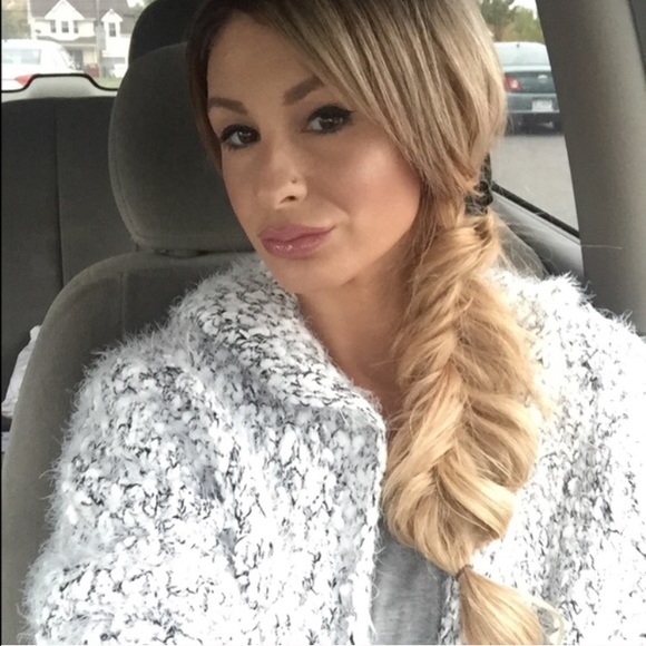 TANYA • MIA • LEEAN - Picture 4 of 4