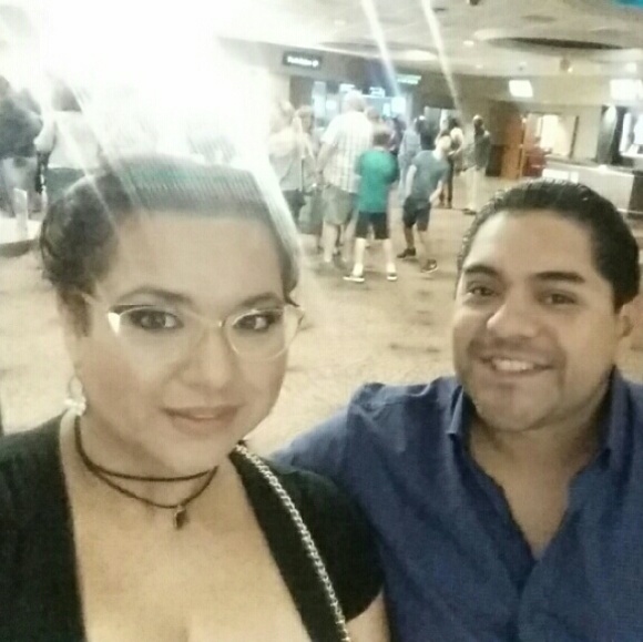 Meet your Posher, Jenny - Picture 3 of 4