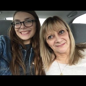 Meet your Posher, Melissa