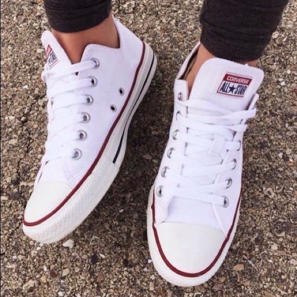 Chuck taylor low top converse sz8