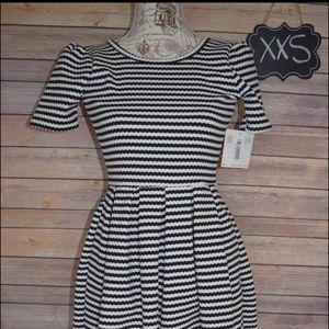 Amelia Lularoe dress 💕🌺