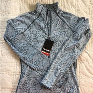 Nike Pro 1/4 Zip Pullover
