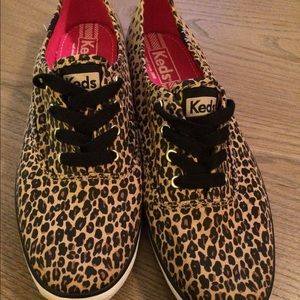 Keds Shoes Size 8 Cheetah Print NWOB