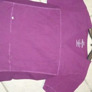 Barley used maroon Cherokee scrub top