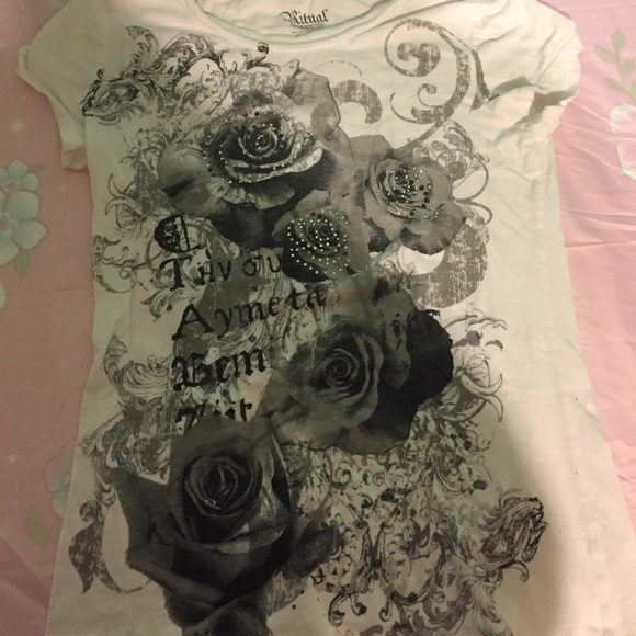 Ritual bead embellished tee