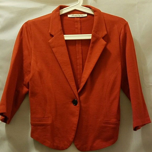 Red Short Blazer - Picture 3 of 4