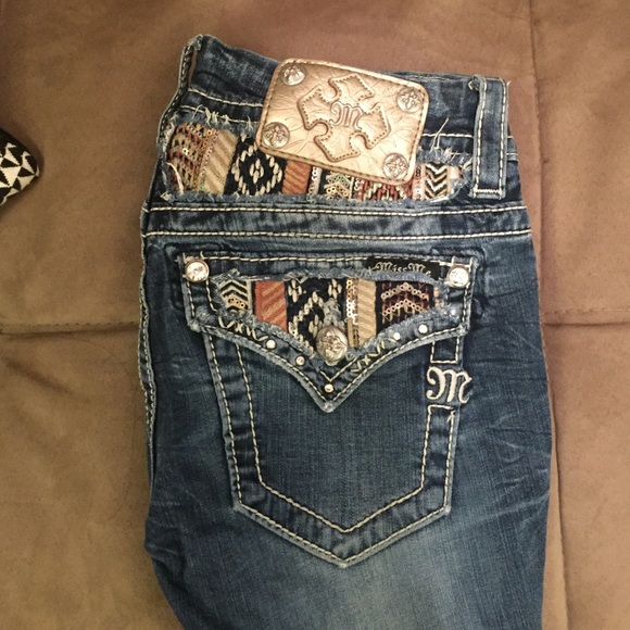 Miss Me Signature Skinny Jeans