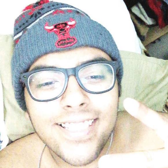 Meet your Posher, Francisco - Picture 1 of 1