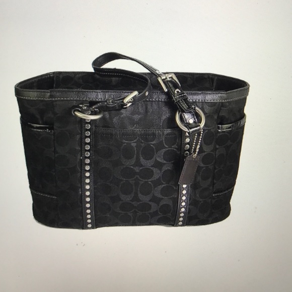 Black coach emblem purse
