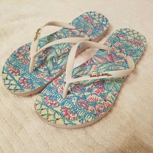 Lilly pulitzer flip flops