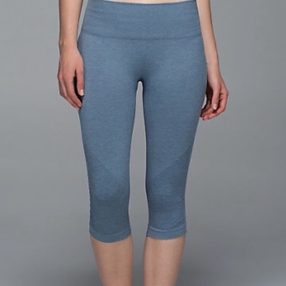 lululemon "In the Flow Crop II"  leggings