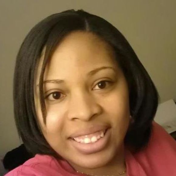 Meet your Posher, Quesha