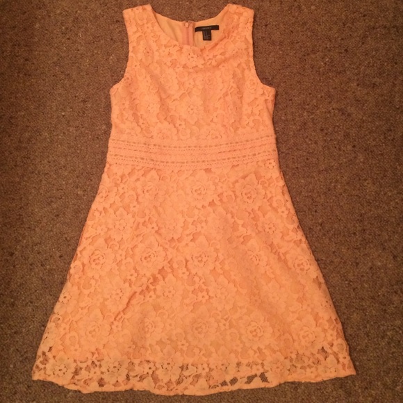 Forever 21 Pink Lace Dress