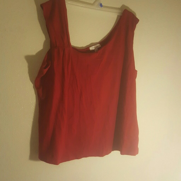 Dress Barn asymmetrical true red top 22/24