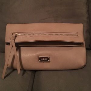 Nine West tan clutch with gold detail