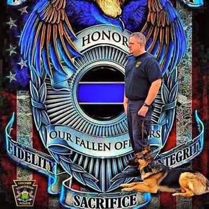 Meet your Posher, Dennis