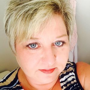 Meet your Posher, Regina