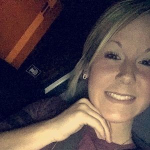 Meet your Posher, Alyse