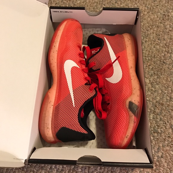 💜SOLD💜Kobe X Nike Shoes - Picture 1 of 4