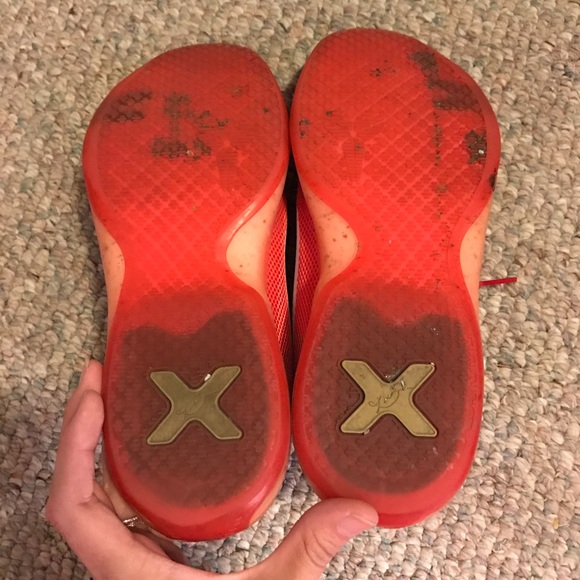 💜SOLD💜Kobe X Nike Shoes - Picture 3 of 4