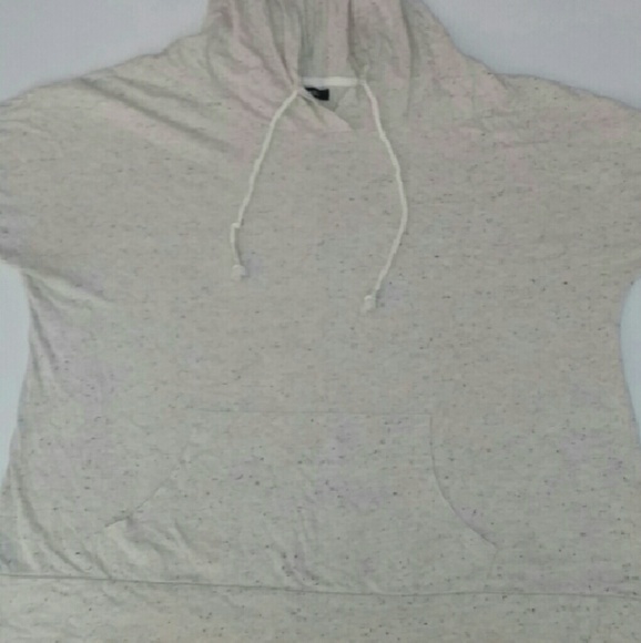 Hooded shirt