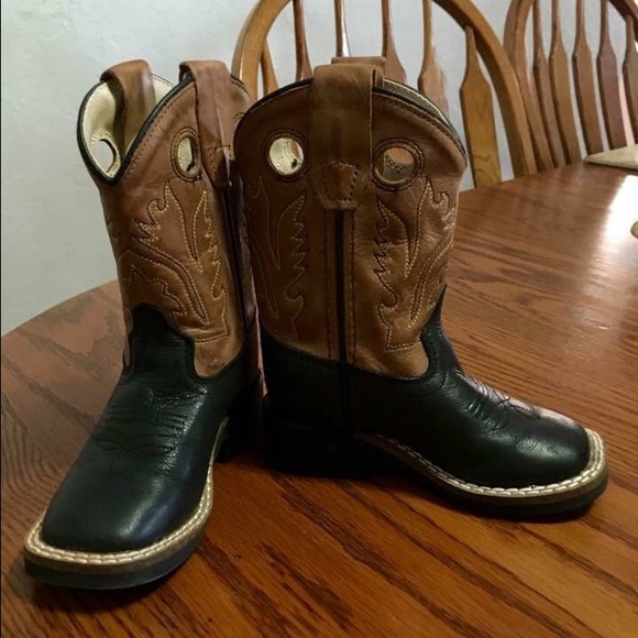 Old west toddler boots 5.5