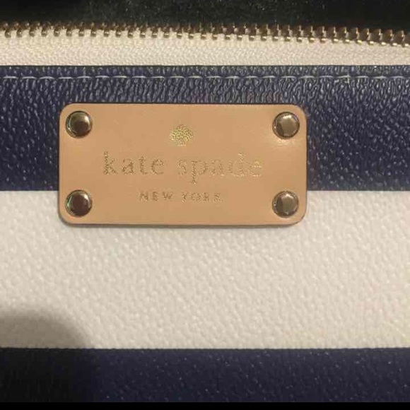 Kate spade navy wallet/clutch - Picture 4 of 4