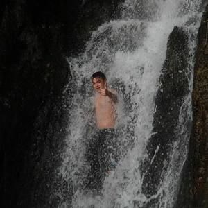 Meet your Posher, Cris