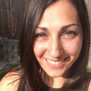 Meet your Posher, Deanna