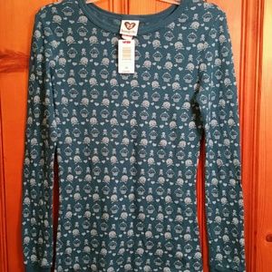 Hot Topic - long sleeve - skull and cupcakes - NEW