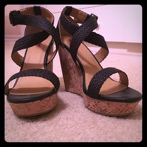Black Wedges
