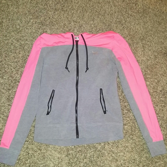 PINK hoodie - Picture 3 of 3