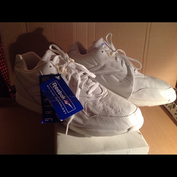 Reebok men's sneakers, DONATING SOON