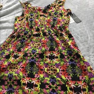 FLORAL DRESS