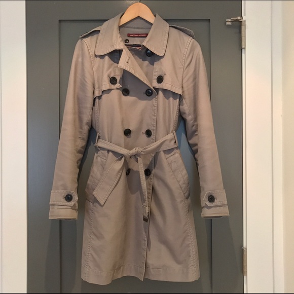 Classic grey trench with removable liner