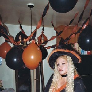 Meet your Posher, Becky