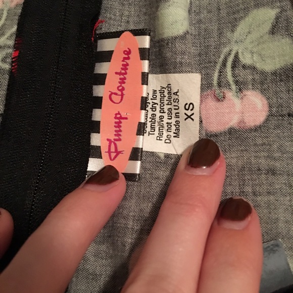 Pinup Couture 🍒 dress - Picture 2 of 4