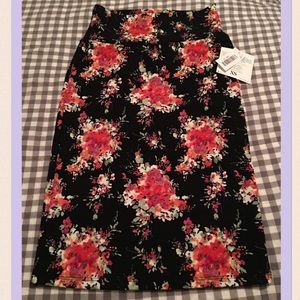 LuLaRoe floral Cassie 🦄