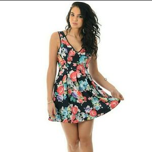 NWT! Iron Fist Roaming Hearts Dress