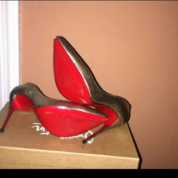 **SOLD***Authentic Christian Louboutin Heels. - Picture 3 of 4