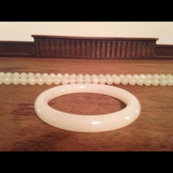 Jade set - Picture 2 of 3