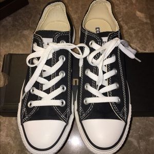 Black Converse All Stars Size 6 (Women's)